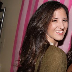 Meet your Posher, Caroline